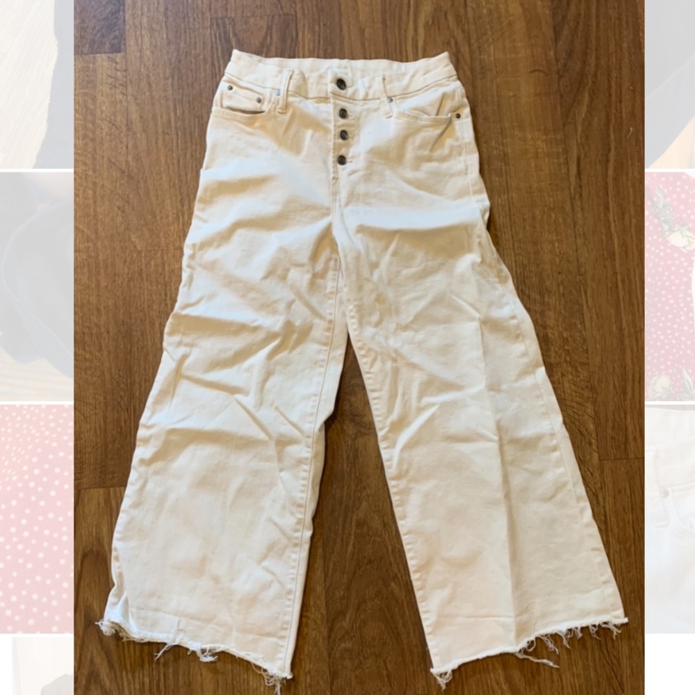 Off-white cropped jeans